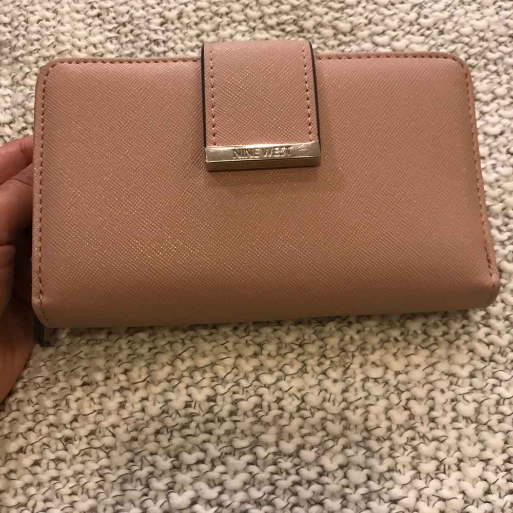 Nine West dusty pink colored wallet